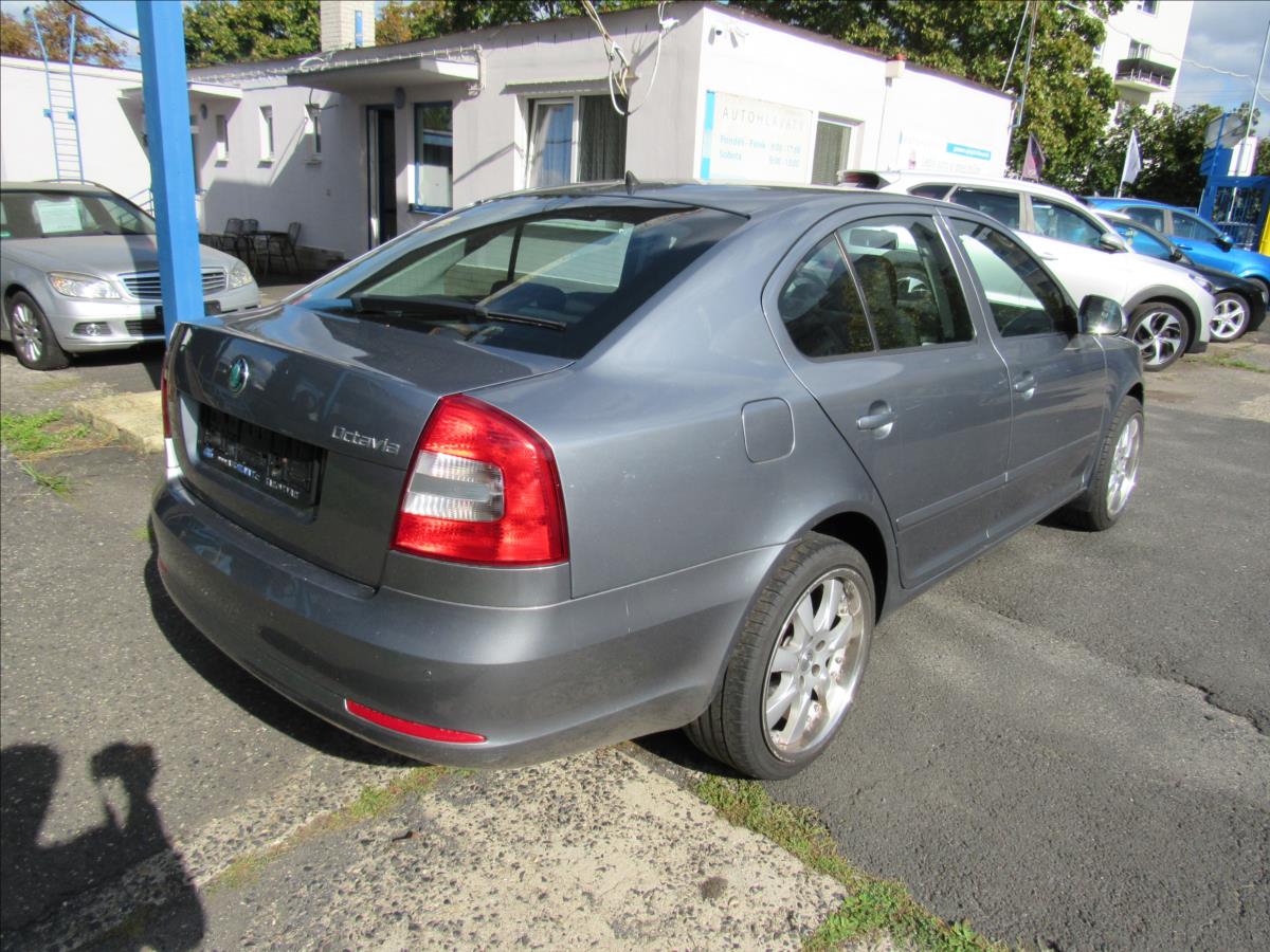 skoda-octavia-1-4-tsi-90kw-sedan - 5