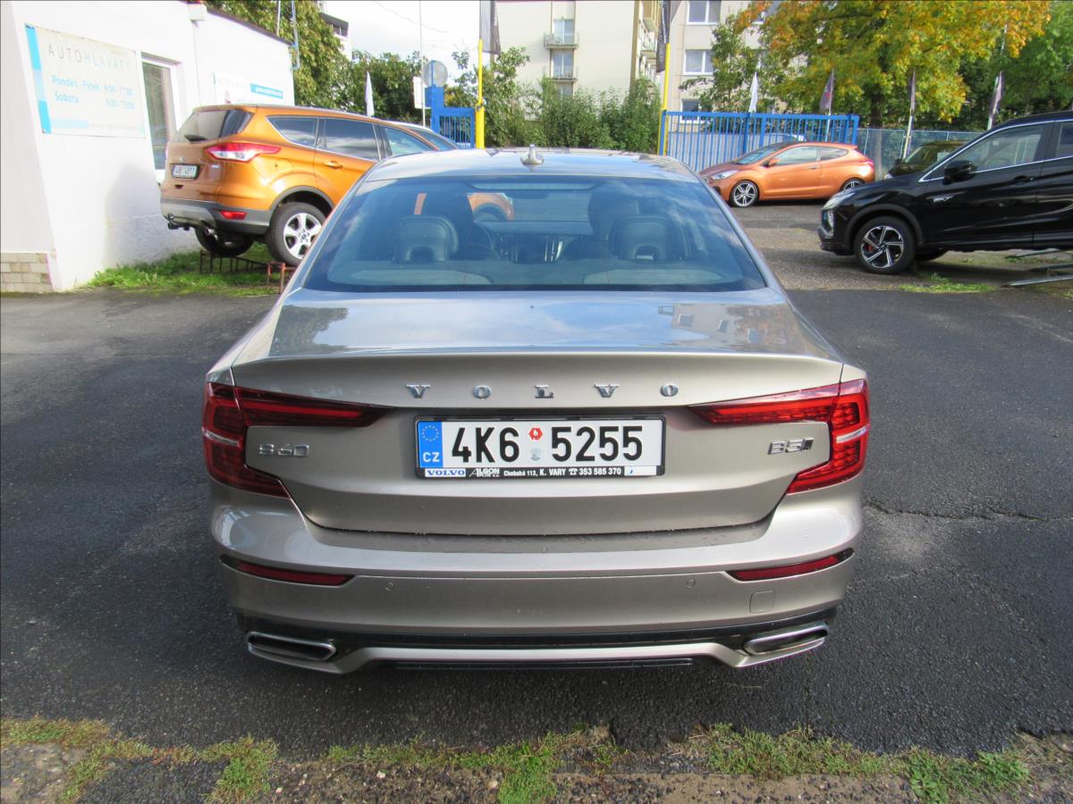 volvo-s60-2-0-b5-184kw-awd-r-design - 4
