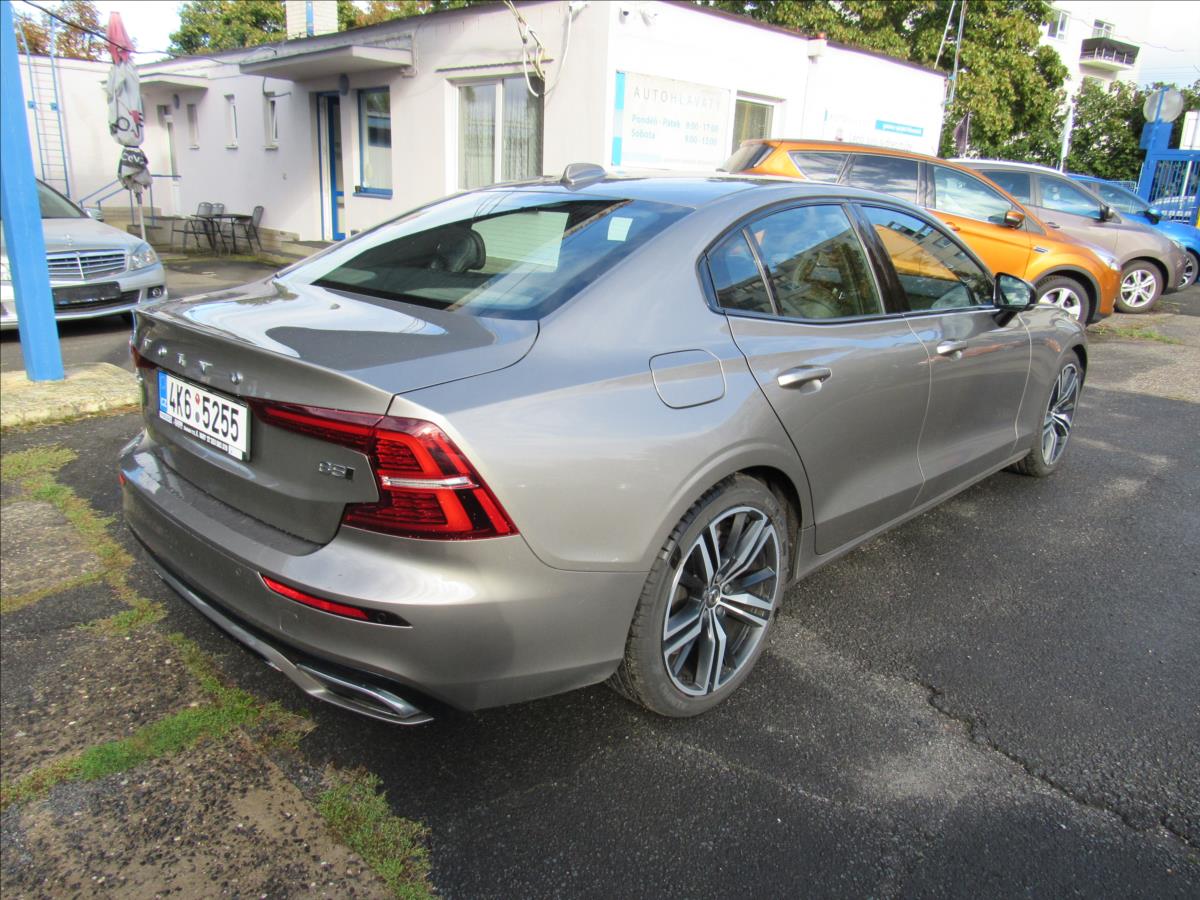 volvo-s60-2-0-b5-184kw-awd-r-design - 5