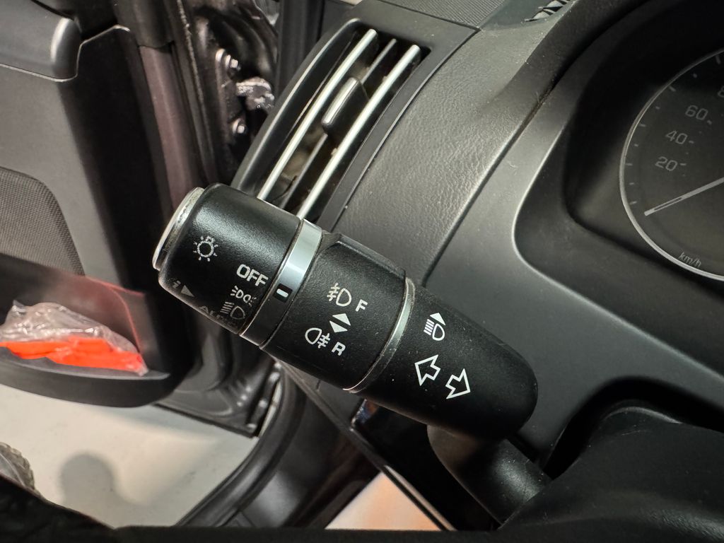 land-rover-freelander-2-2-td4-4x4-hse-luxory - 8