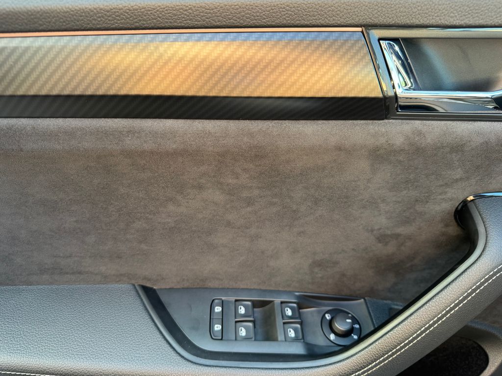 skoda-superb-combi-2-0-tdi-dsg-sportline - 6