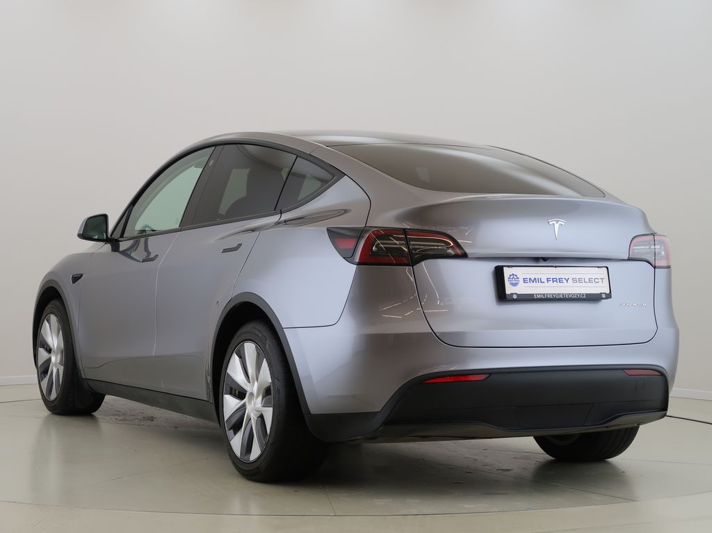 tesla-model-y-long-range-4x4-dual-motor-cz-1maj - 6