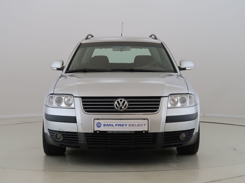 volkswagen-passat-1-9tdi-96kw-automat-bez-stk - 1