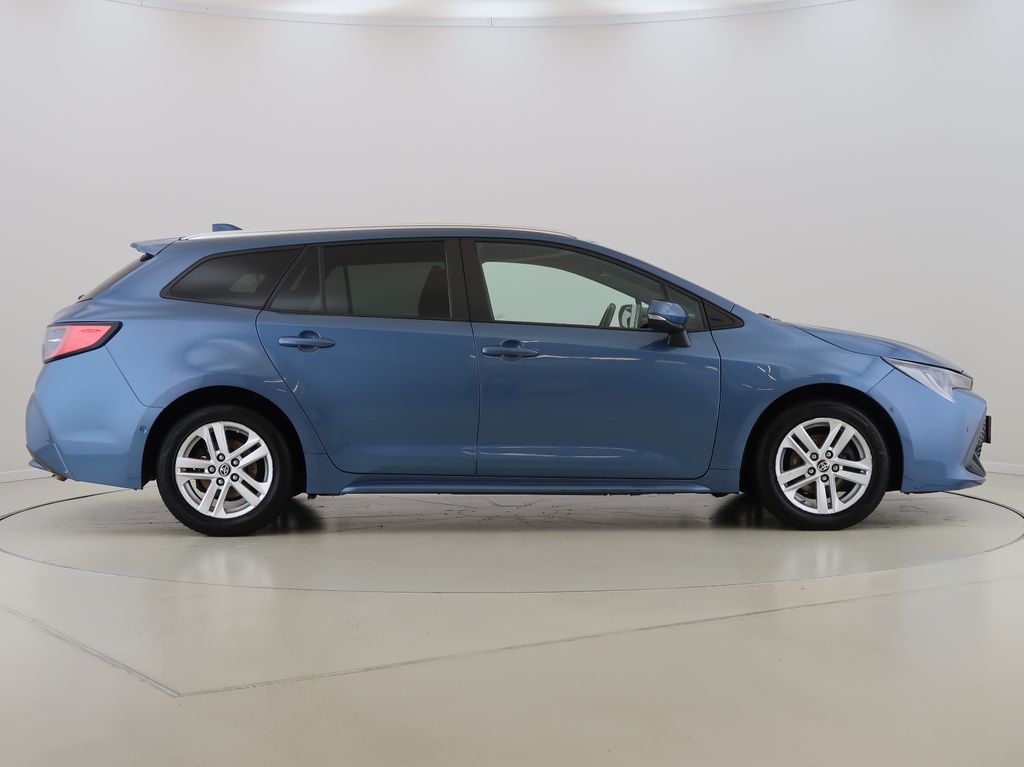 toyota-corolla-1-8hybrid-72kw-touring-cz-1maj - 3