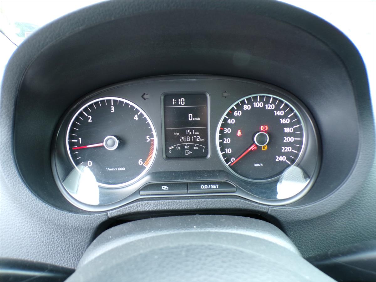 volkswagen-polo-1-6-tdi - 6