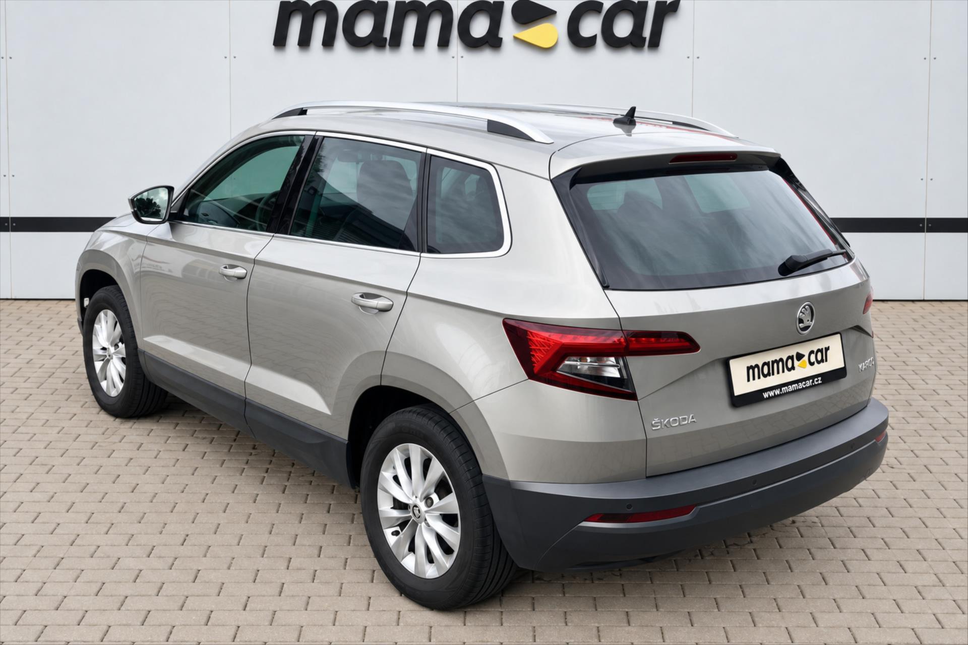 skoda-karoq-1-6-tdi-85kw-ambition-dph-cr - 4