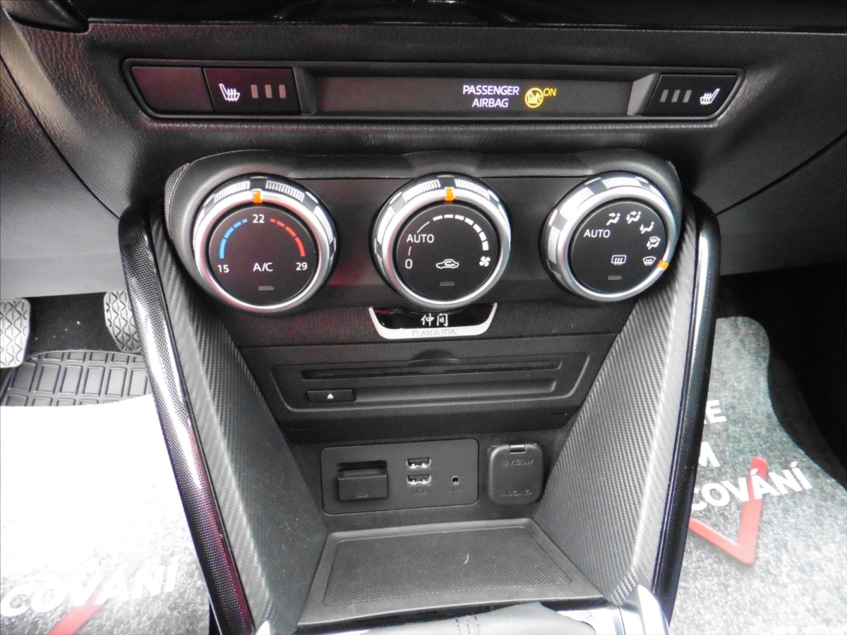 mazda-2-1-5-skyactiv-takumi - 8