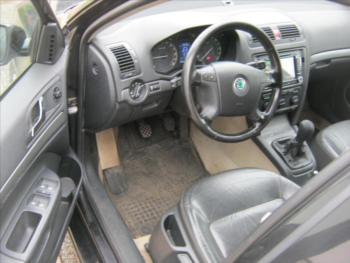 skoda-octavia-2-0-kombi - 8