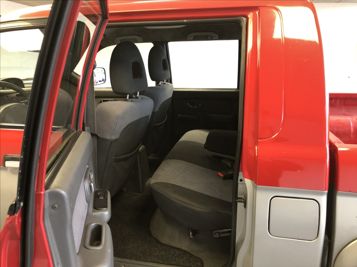 mitsubishi-l200-2-5-tdi-4x4-l-200 - 9