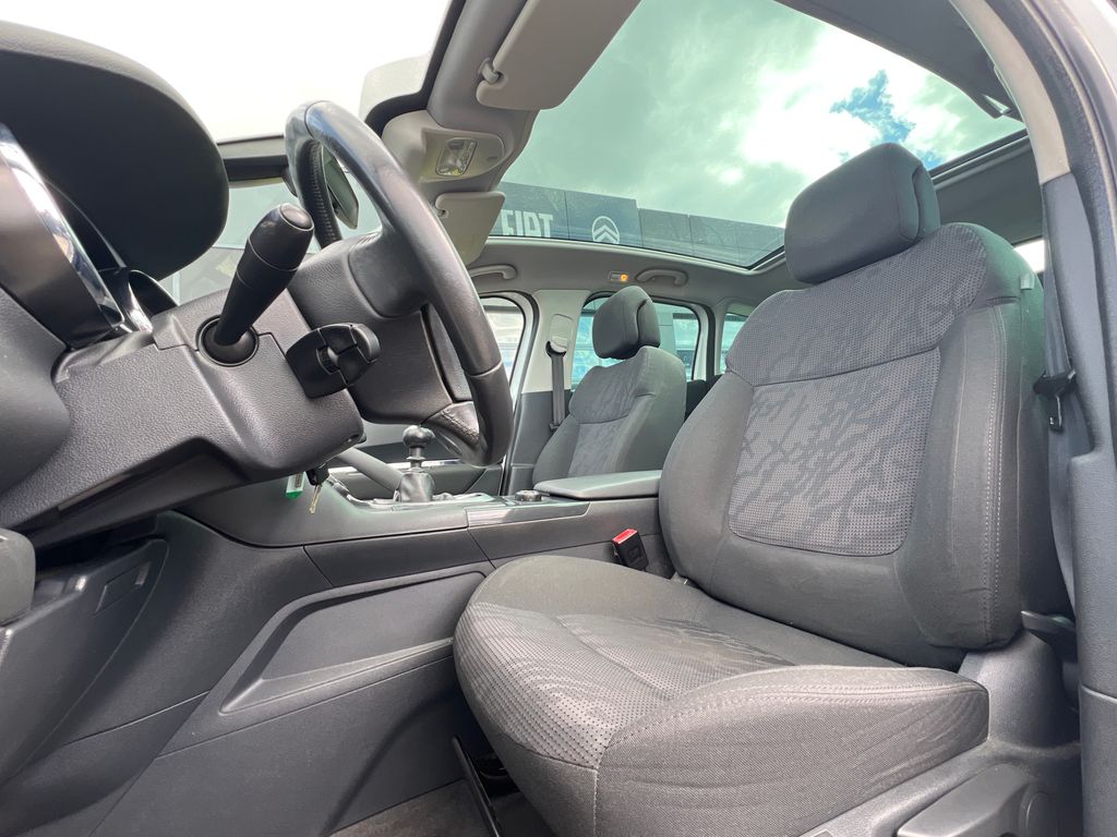peugeot-3008-1-6-tdi-111k - 6