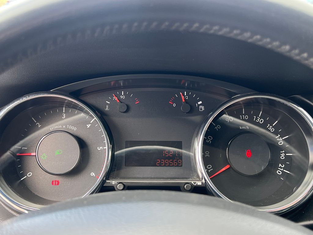 peugeot-3008-1-6-tdi-111k - 8