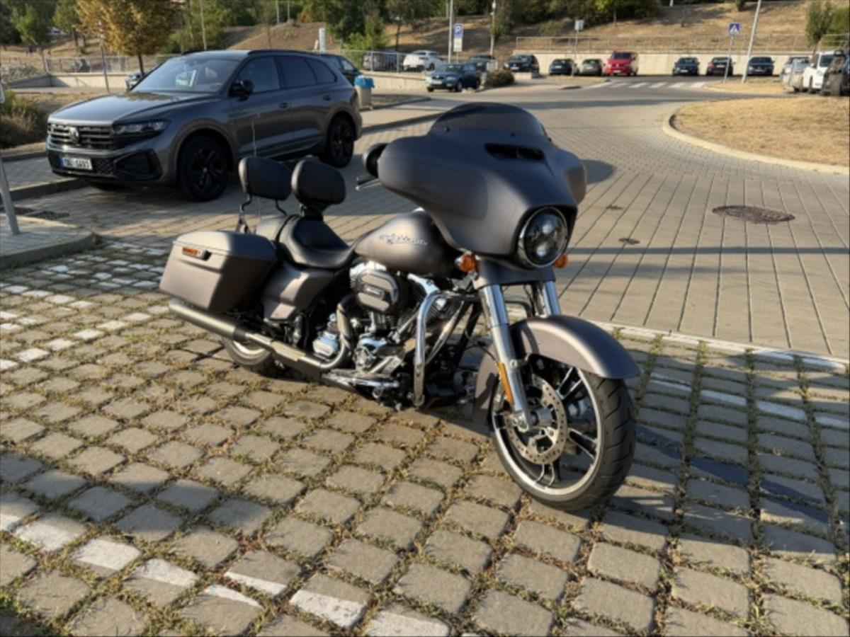 Harley-Davidson Street Glide Special, CZ, naj. 3.700km