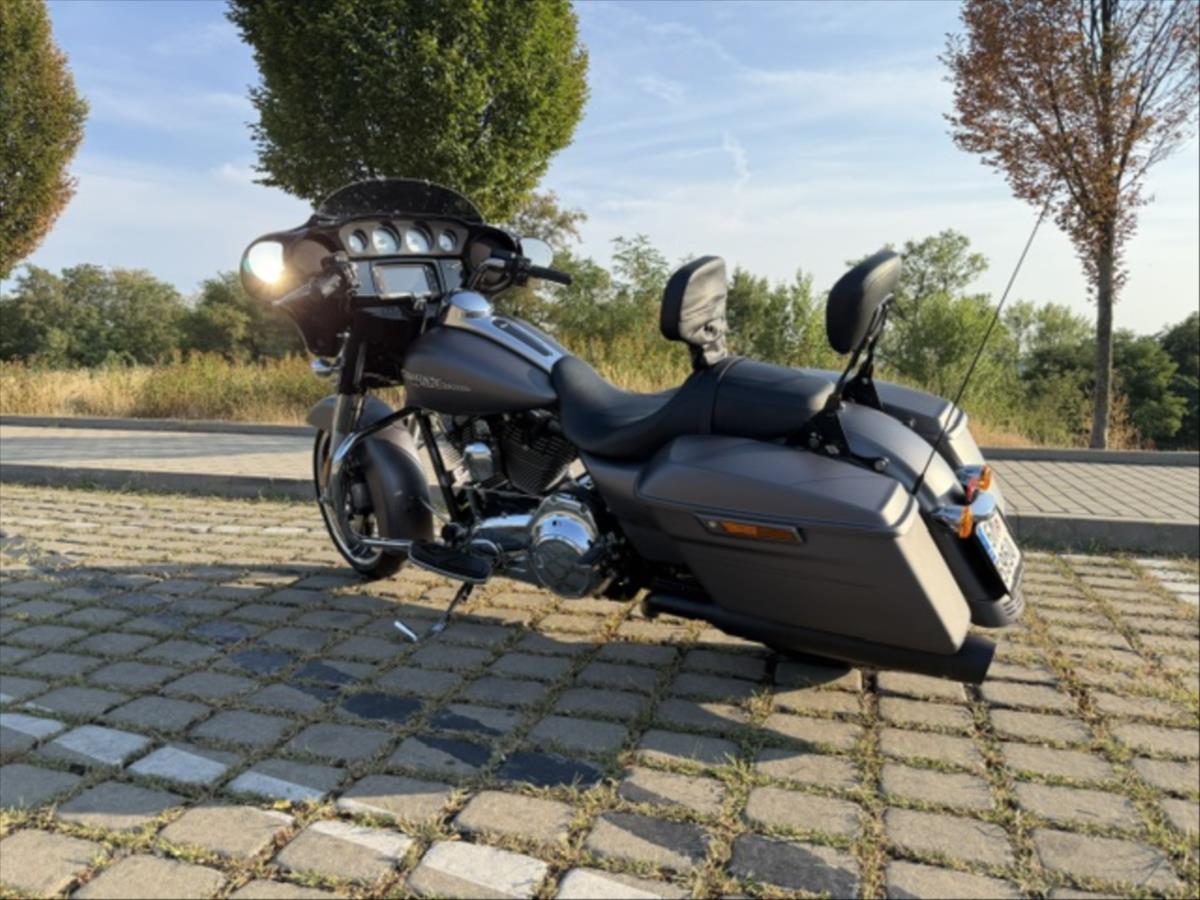 harley-davidson-street-glide-special-cz-naj-3-700km - 2