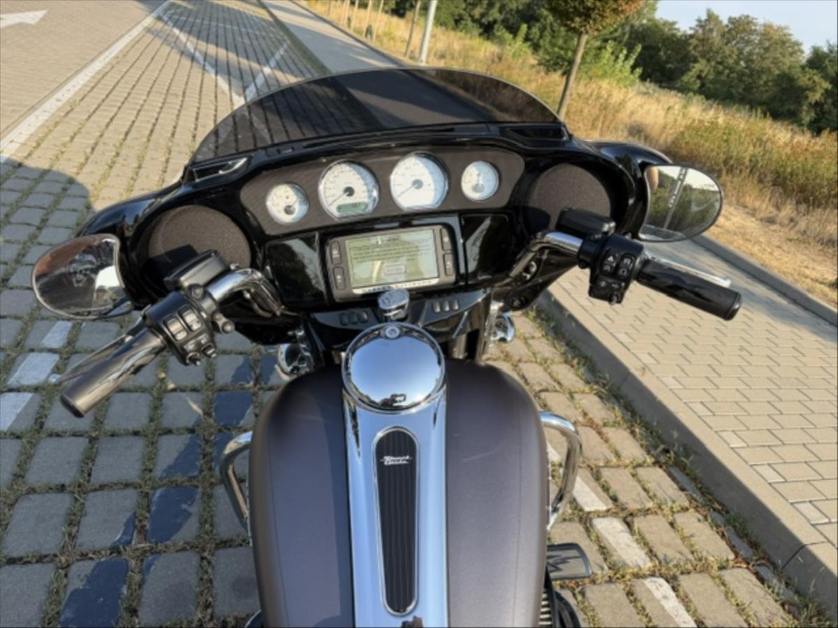 harley-davidson-street-glide-special-cz-naj-3-700km - 4