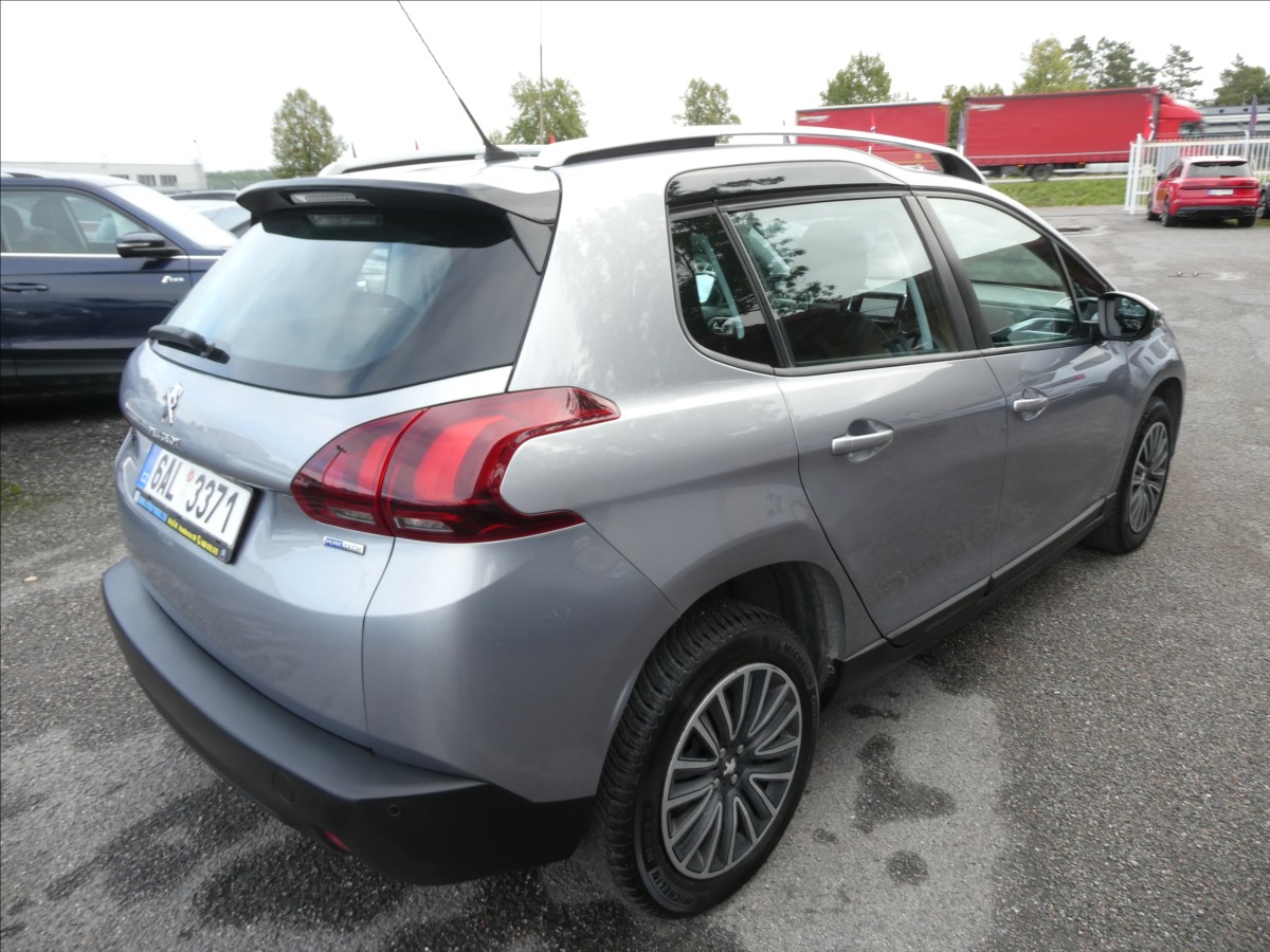 peugeot-2008-1-2-puretech-81kw-automat-cr - 8