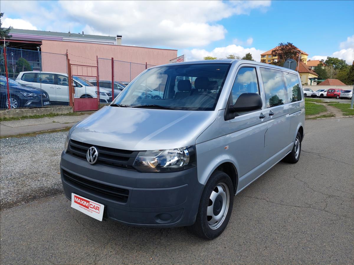 Volkswagen Transporter 2,0 TDi 103kW 9 míst Long T5