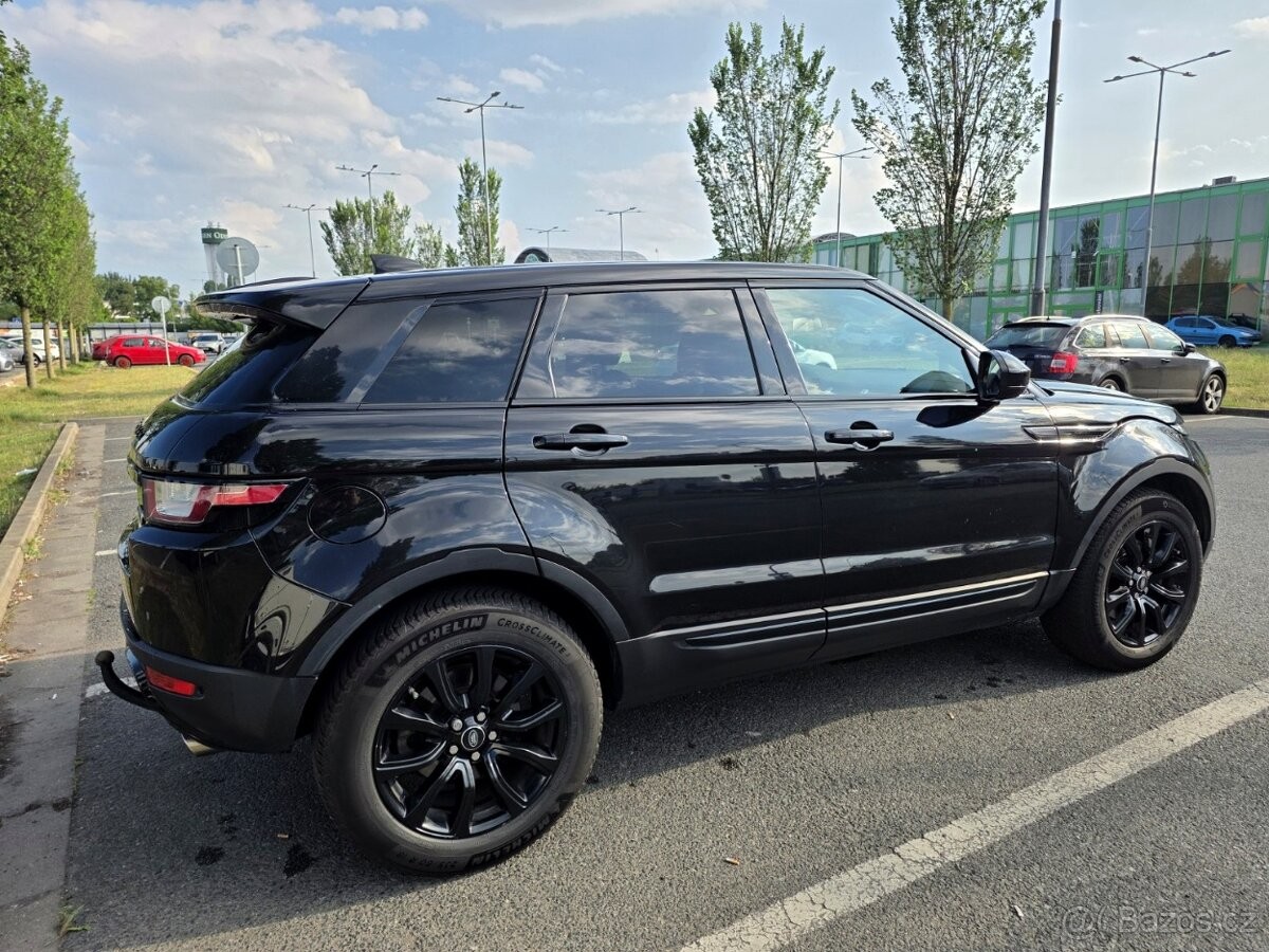 land-rover-range-rover-evoque-2-0-black-edition - 3