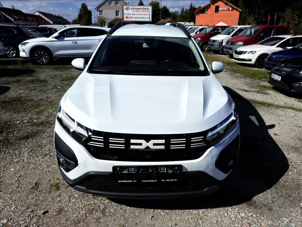 dacia-jogger-1-0-tce-poskozena-predni-cast - 1