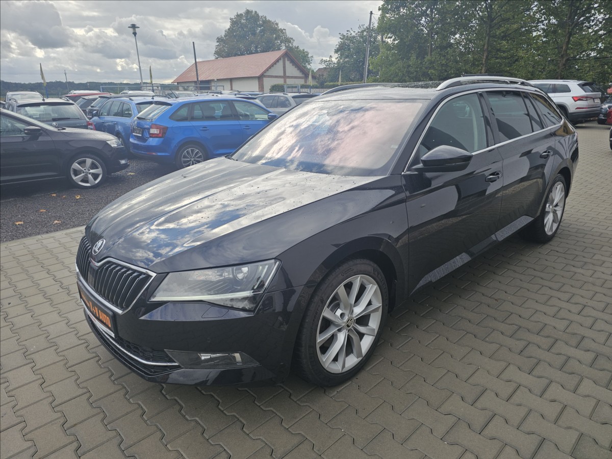 skoda-superb-iii-2-0tdi-1kw-dsg-style - 2