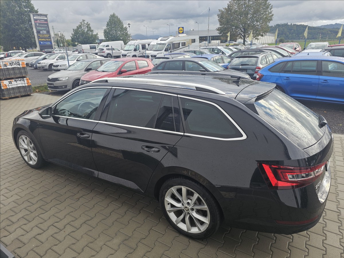 skoda-superb-iii-2-0tdi-1kw-dsg-style - 8