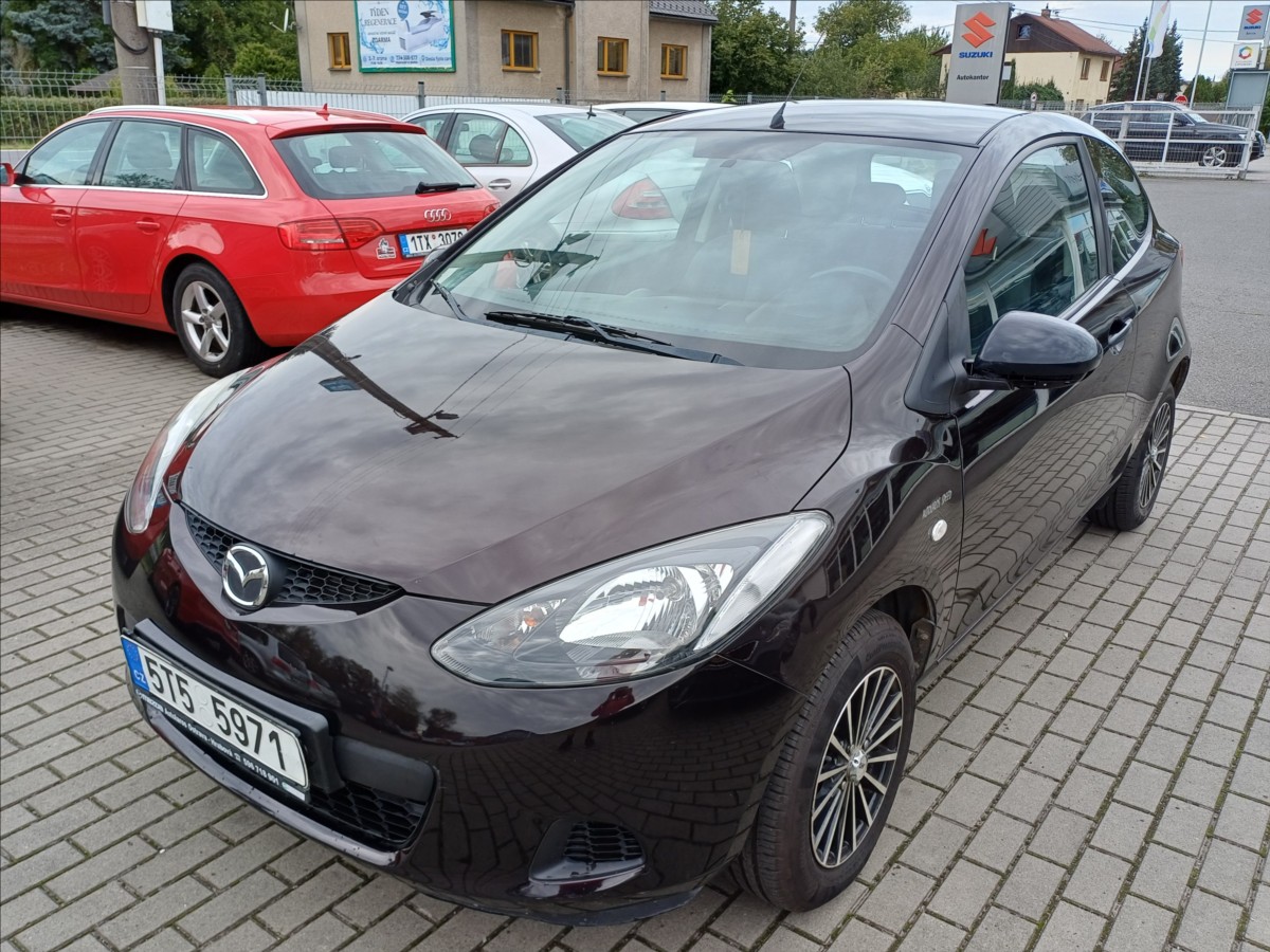 Mazda 2 1,4 + Zimní kola, 1. majitel