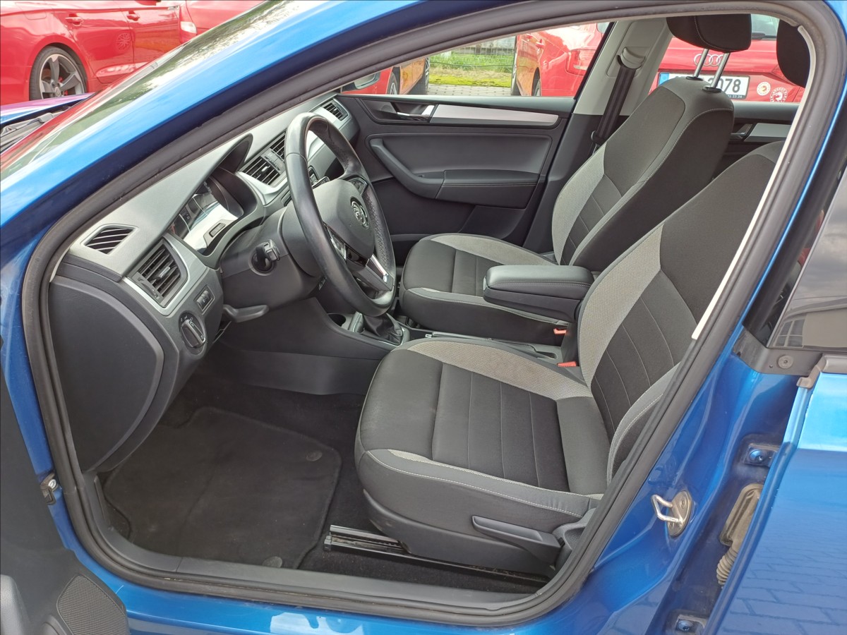 skoda-rapid-1-0-tsi-81kw-ambition - 8