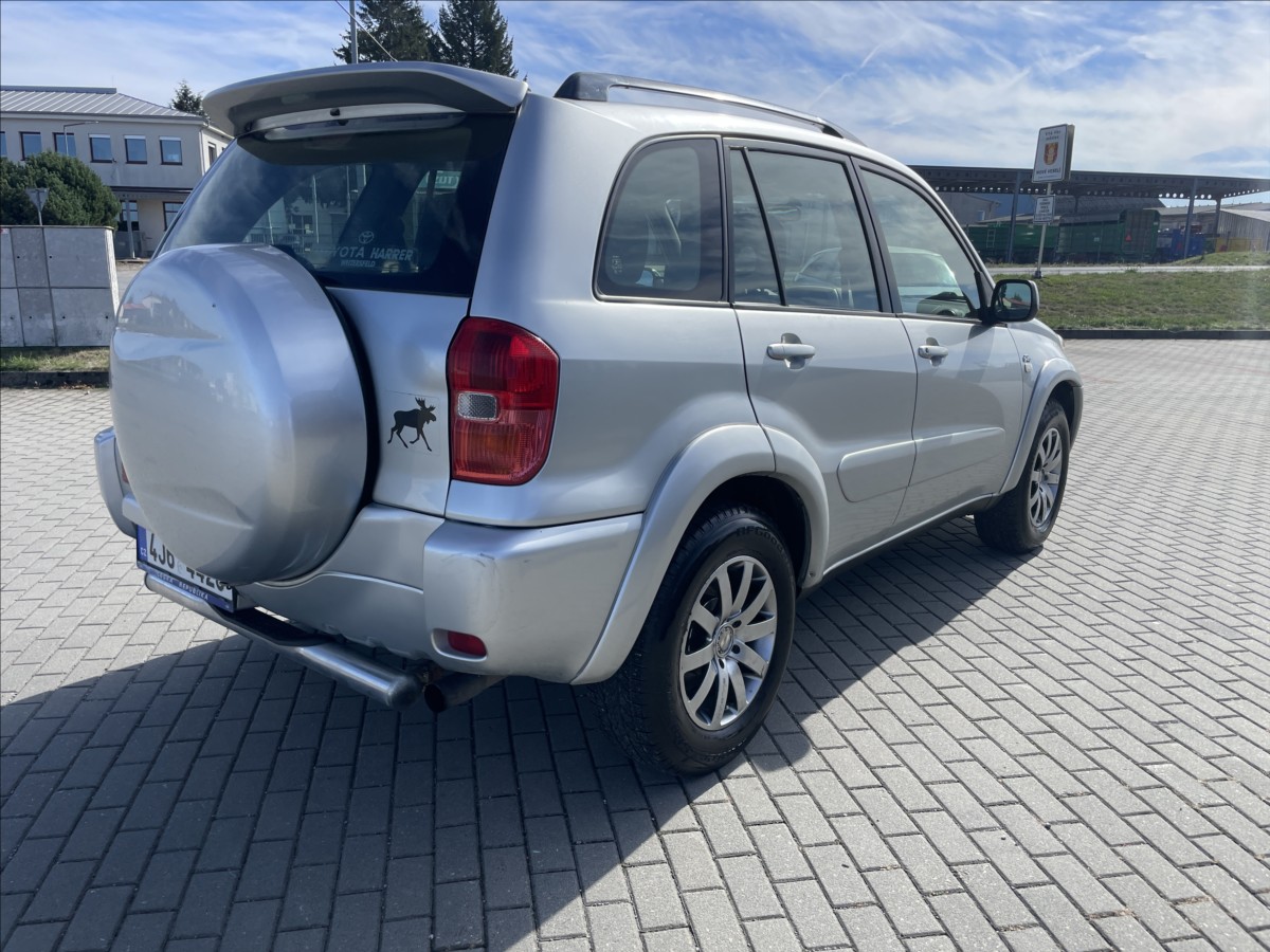 toyota-rav4-2-0-d-4d-85kw-klima-4x4-po-stk - 3