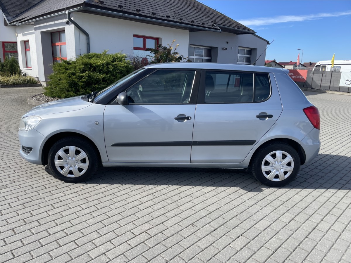 skoda-fabia-1-4-i-16v-63kw-klima-esp-po-stk - 1