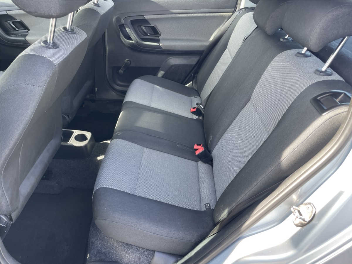 skoda-fabia-1-4-i-16v-63kw-klima-esp-po-stk - 7