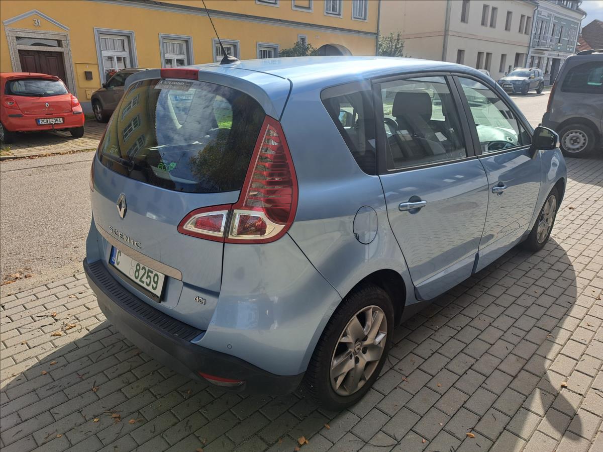 renault-scenic-1-5-dci - 8