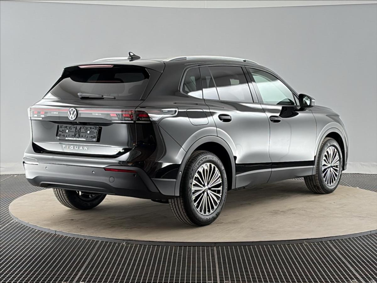 volkswagen-tiguan-1-5-etsi-7dsg-mhev-people - 3