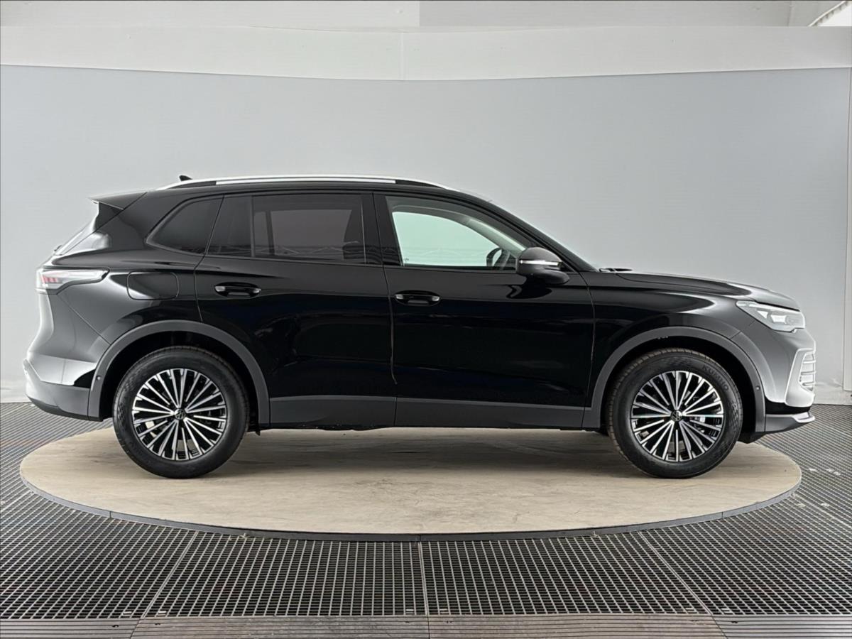 volkswagen-tiguan-1-5-etsi-7dsg-mhev-people - 4