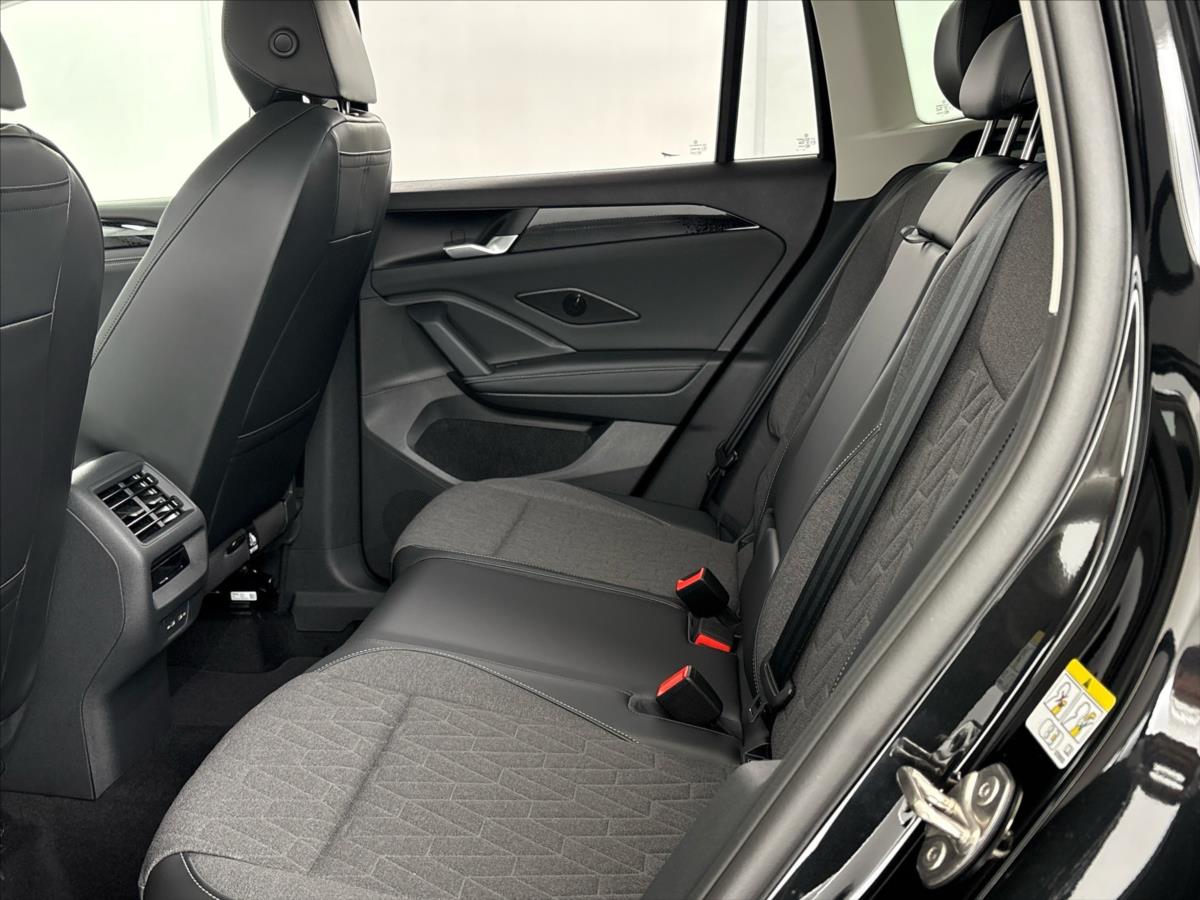 volkswagen-tiguan-1-5-etsi-7dsg-mhev-people - 9