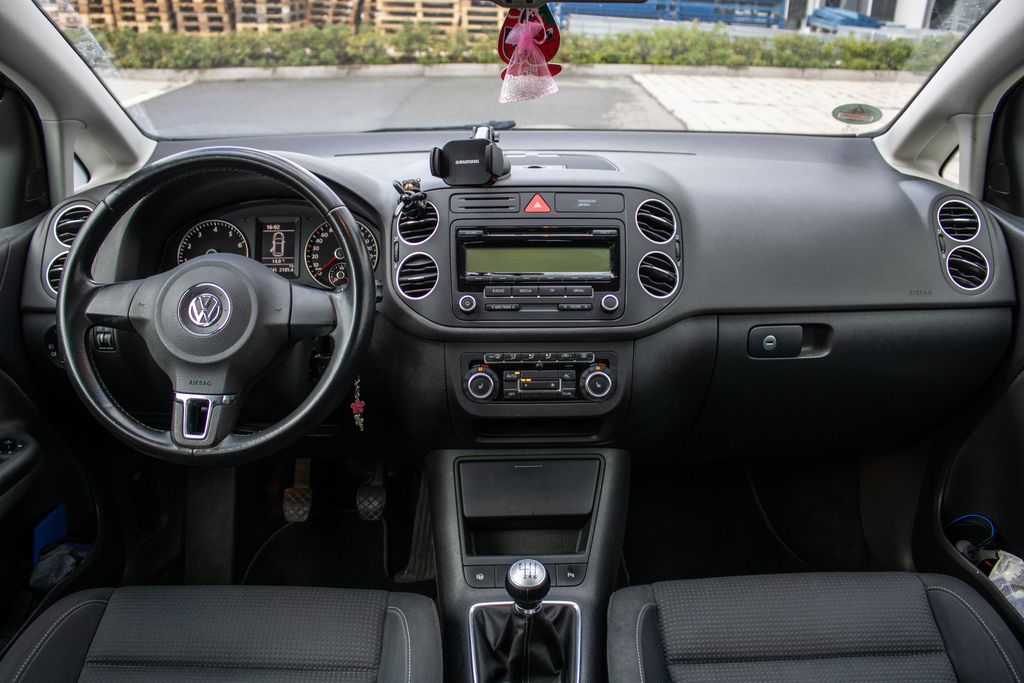 volkswagen-golf-plus - 7