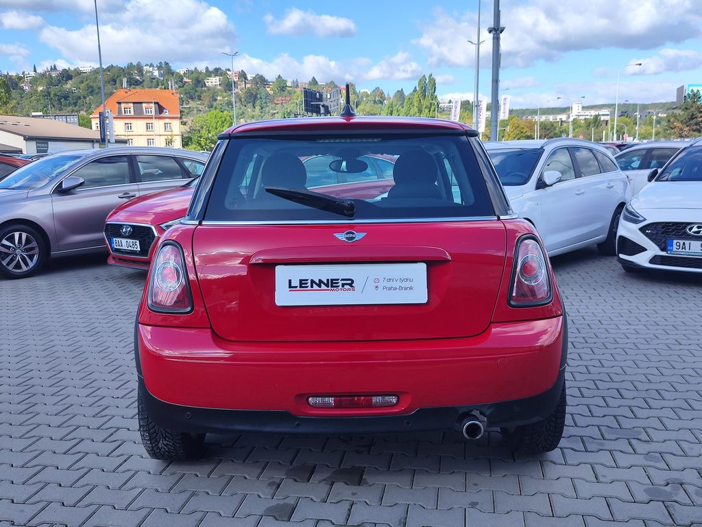 mini-cooper-1-6-90kw-pano-navi - 5