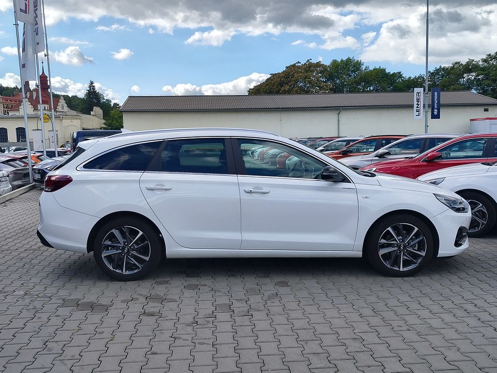 hyundai-i30-1-5-t-gdi-117kw-style-premium - 3
