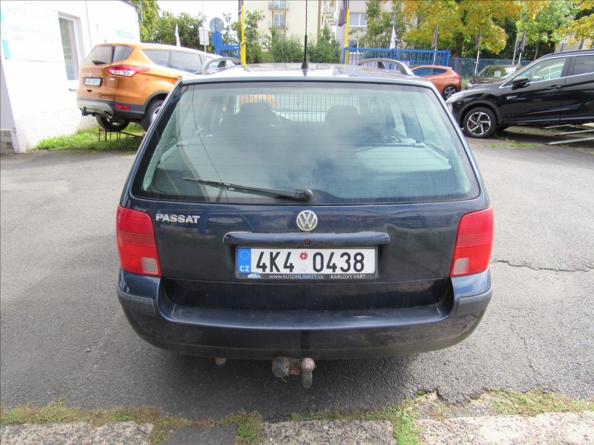 volkswagen-passat-1-6-i-74kw-combi - 4