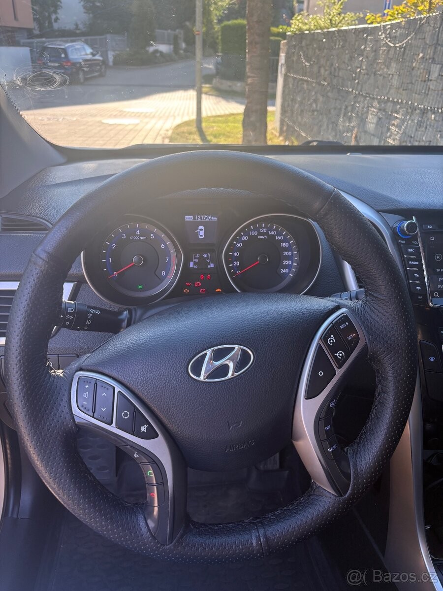 hyundai-i30-1-6-gdi-99-kw-2017 - 2