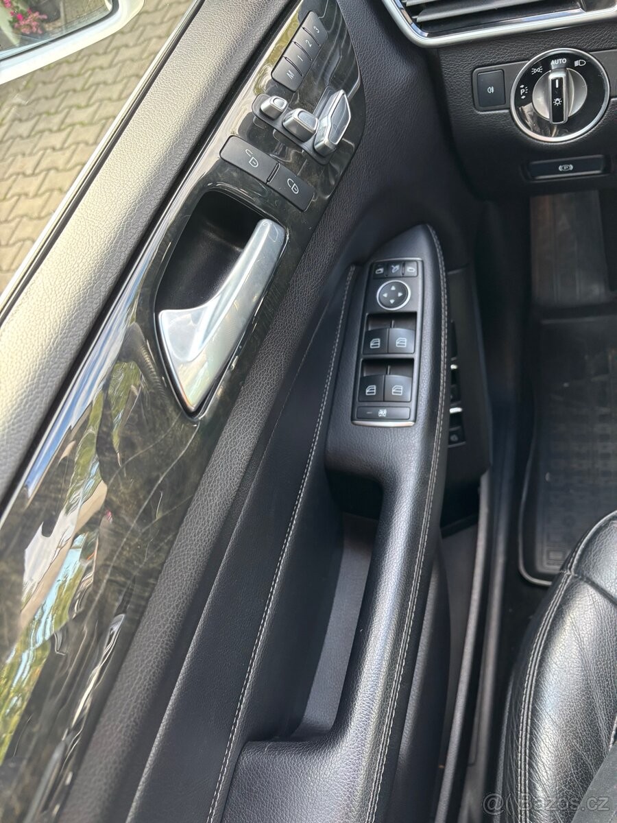 mercedes-benz-gls-350d-4matic-amg-paket - 3