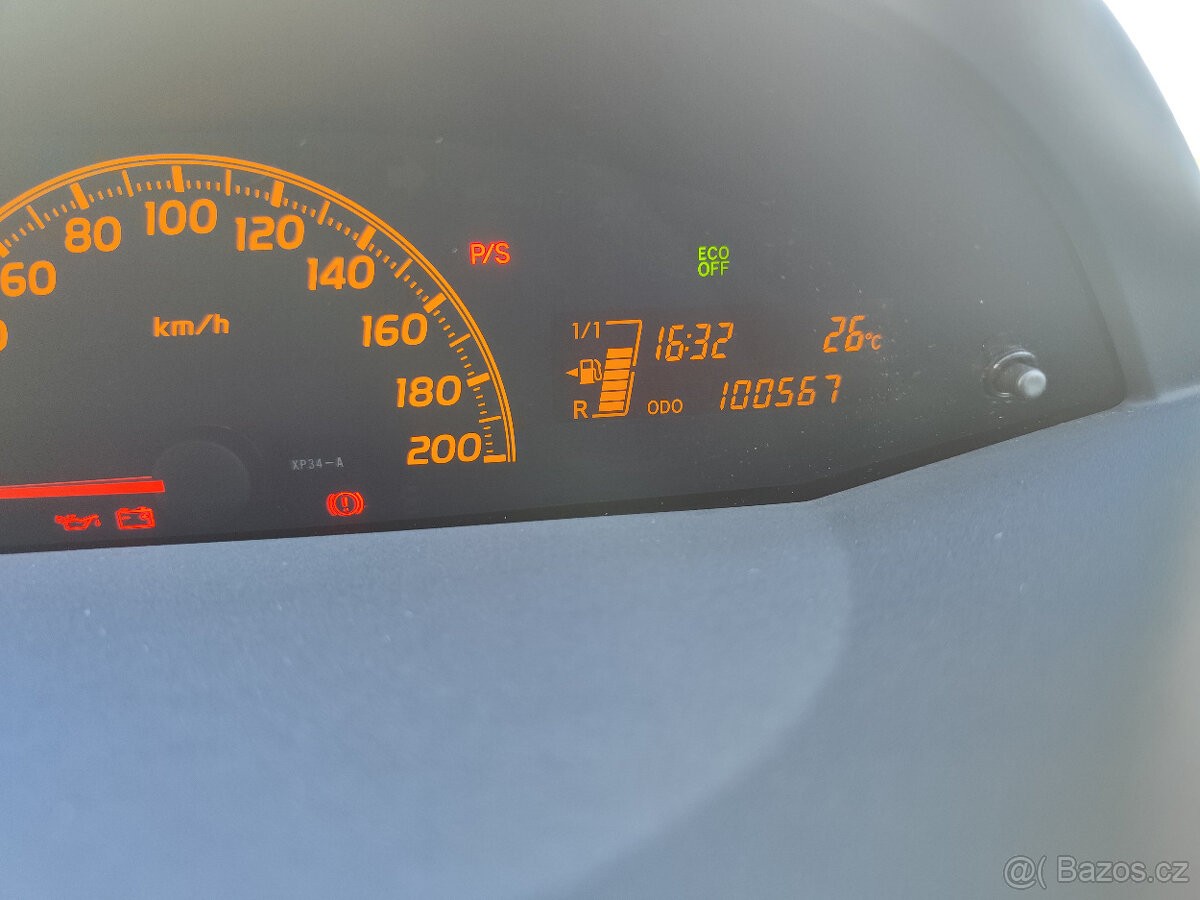 toyota-yaris-2010 - 3