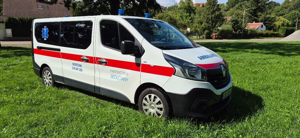 renault-trafic-1-6-sanitni-vuz - 9