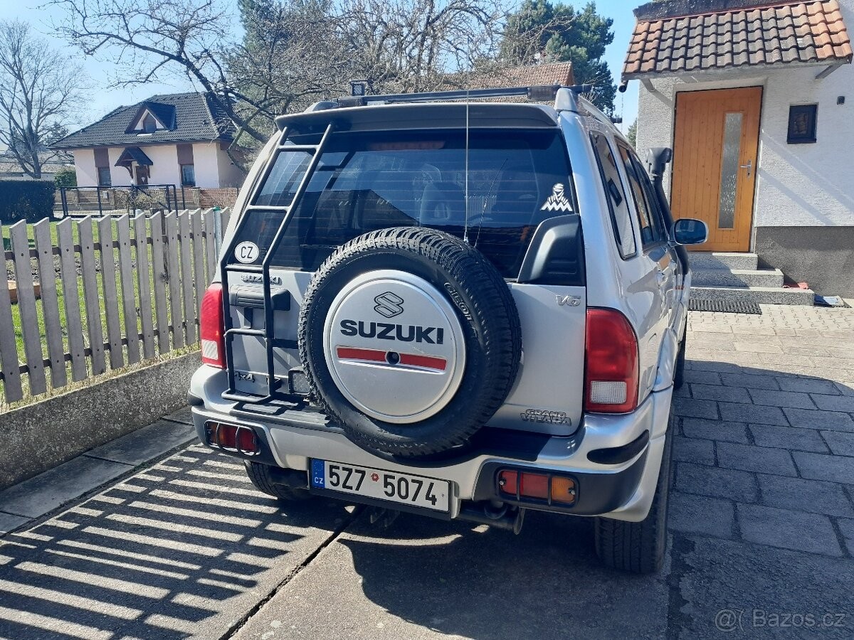 suzuki-grand-vitara-2-5-v6-automat - 1