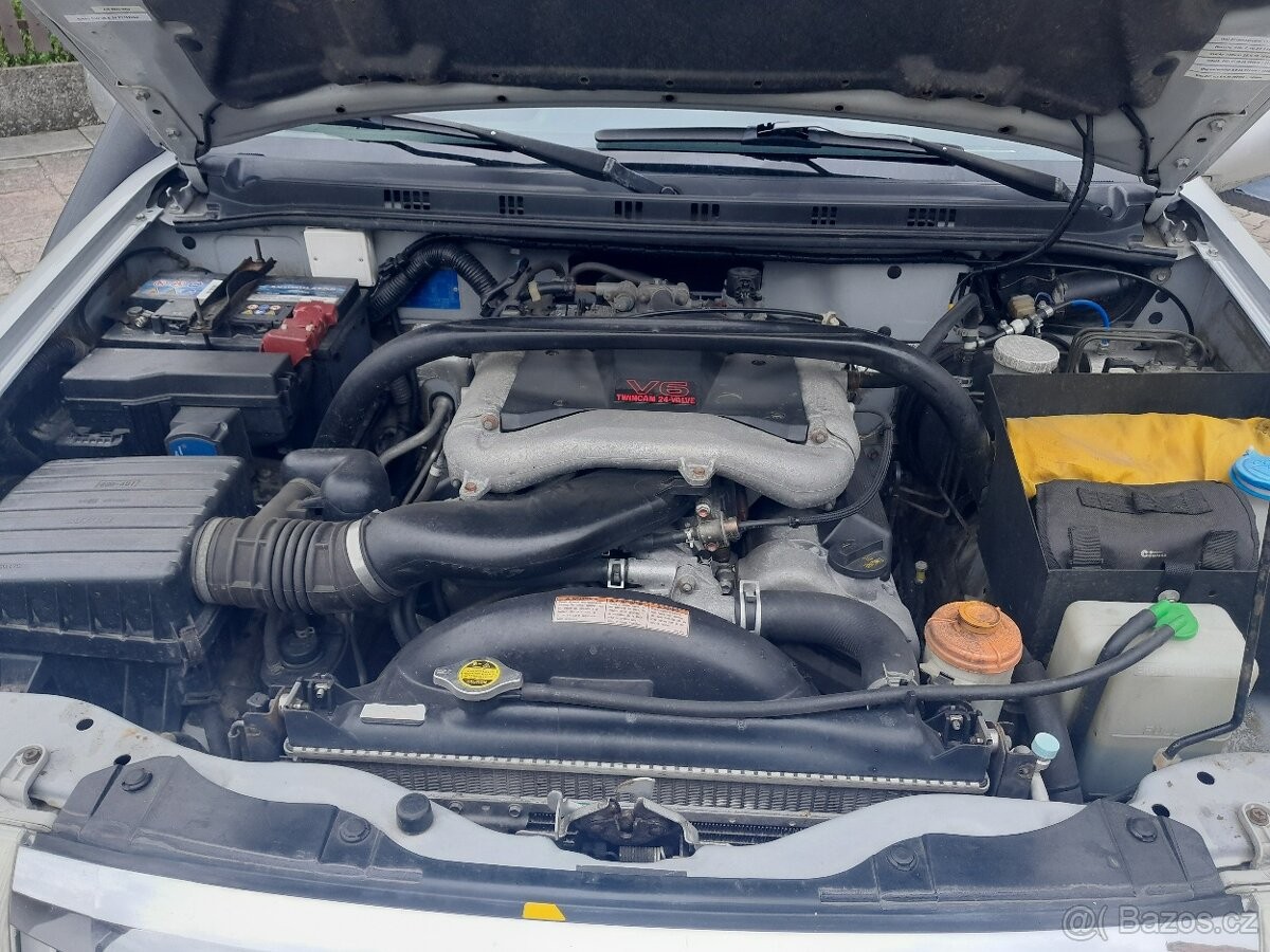 suzuki-grand-vitara-2-5-v6-automat - 2