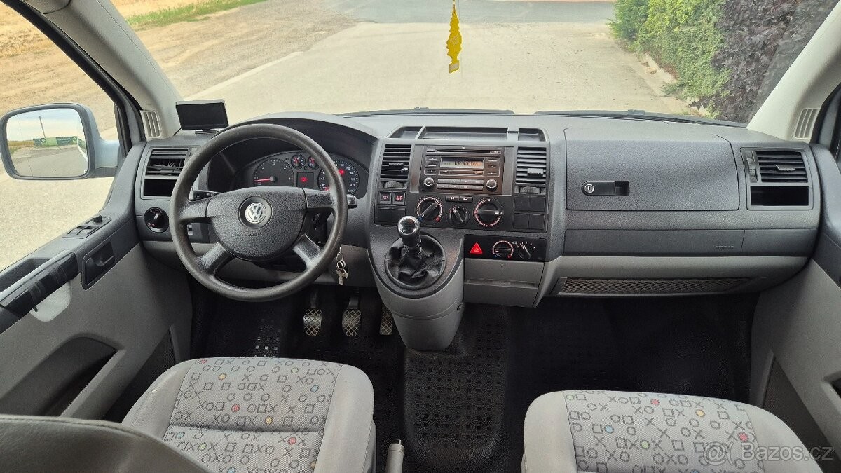volkswagen-caravelle-2-5-t5 - 5