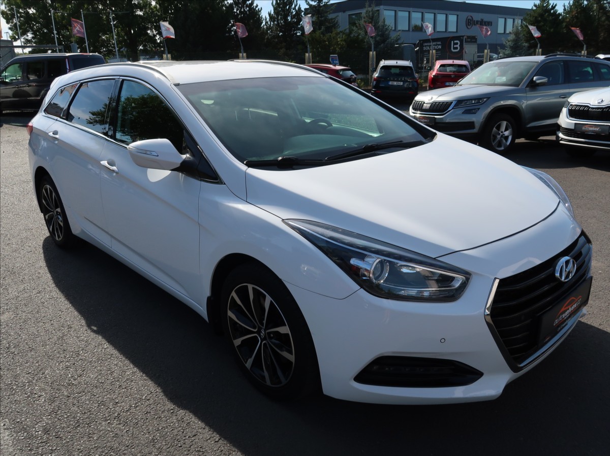 hyundai-i40-1-7-crdi-104kw-1majcr-automat - 1