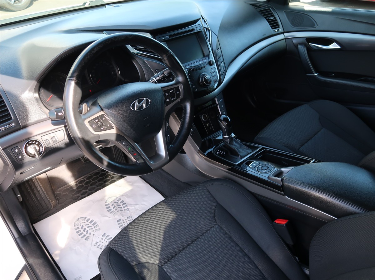 hyundai-i40-1-7-crdi-104kw-1majcr-automat - 8