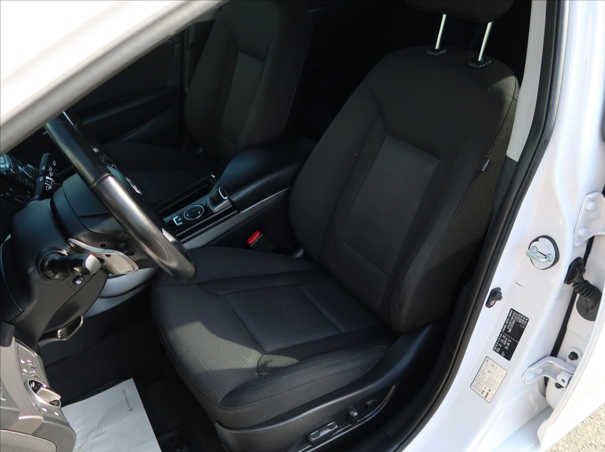 hyundai-i40-1-7-crdi-104kw-1majcr-automat - 9