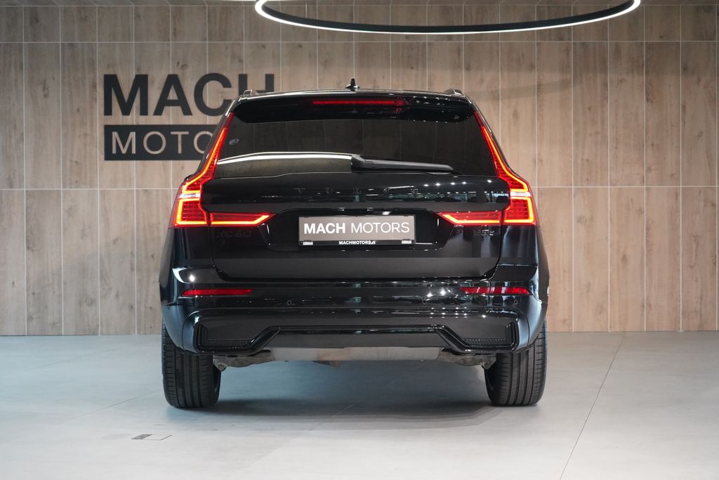 volvo-xc60-b5-plus-black-edition-360 - 9