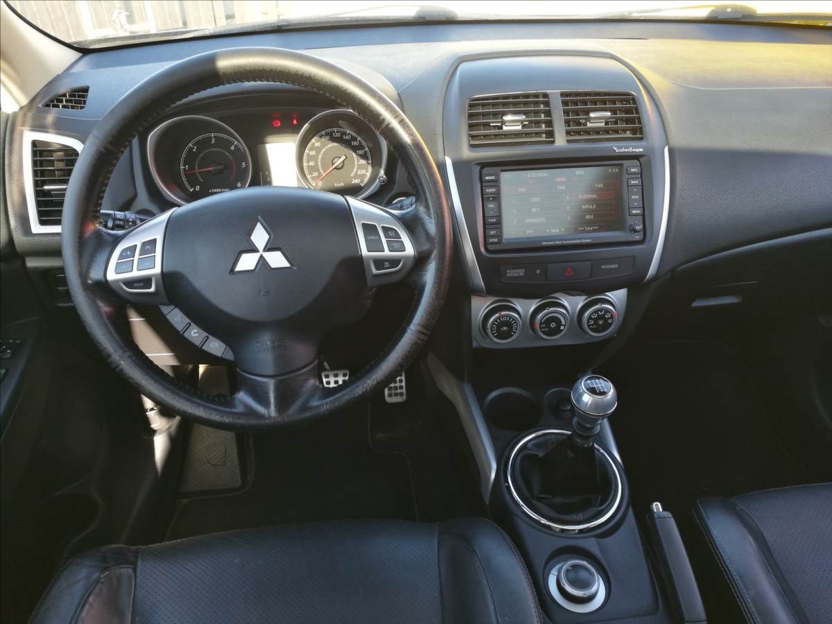 mitsubishi-asx-1-8-di-d-4x4-1-majitel-instyle-plus - 4