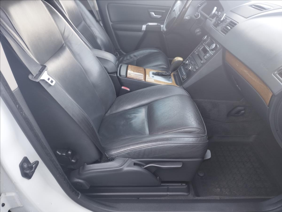 volvo-xc90-2-4-136kw - 7